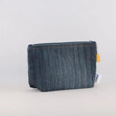 Trousse triangle en jean matelassé